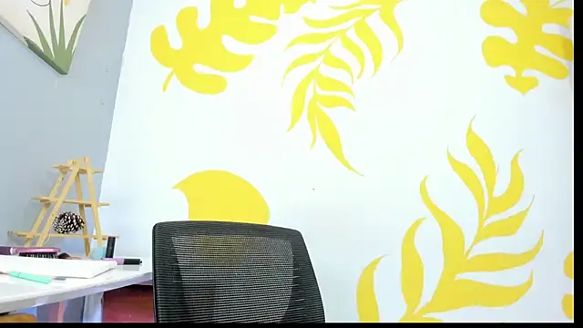 Snapshot of LukaCastillo chatting on 21, 12, 2025 LukaCastillo online show from 21, 12, 2025