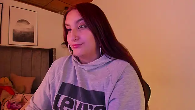 Alaia Cute online show from 4, 12, 2024