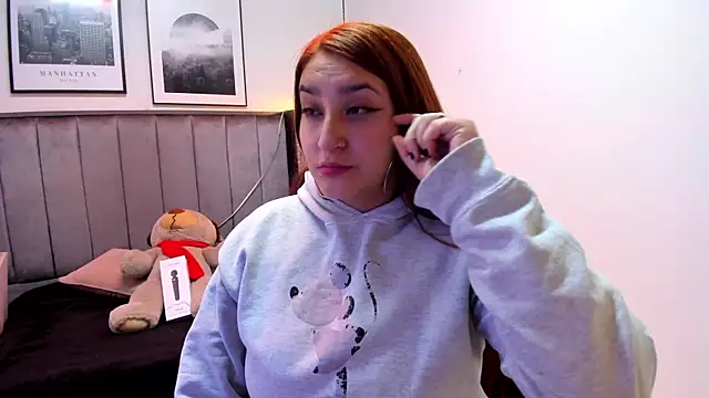 Alaia Cute online show from 20, 1, 2025