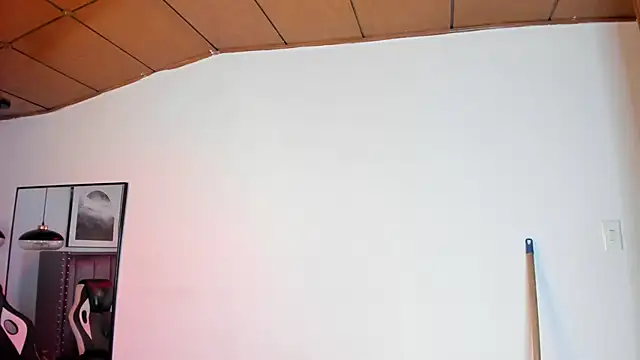 Alaia Cute online show from 4, 10, 2025