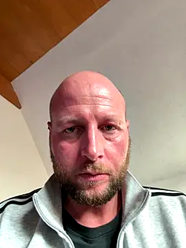 nikeaddicted2 online show from 16, 11, 2025