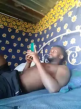 Snapshot of bull_Giant chatting on 10, 12, 2024 bull Giant online show from 10, 12, 2024
