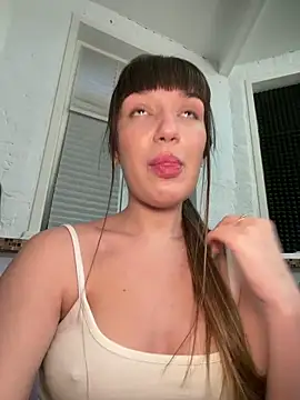 Snapshot of Sophie_Avory chatting on 4, 6, 2026 Sophie Avory online show from 4, 6, 2026