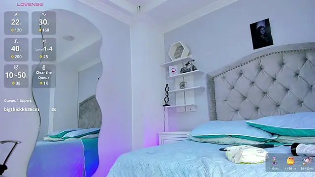 LiaFlowers online show from 11, 12, 2024