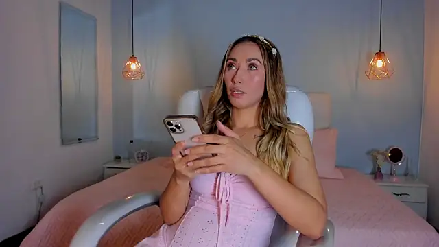 Emma23   online show from 2, 3, 2025