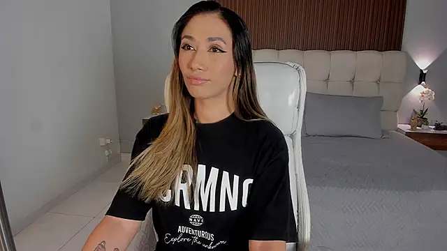 Emma23   online show from 19, 2, 2026