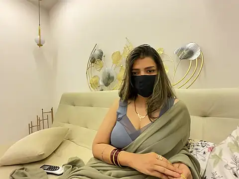 MaYaa  11 online show from 20, 4, 2026