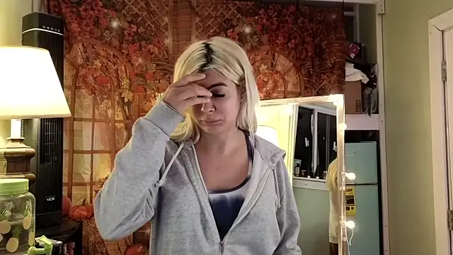 Snapshot of cunty_tranny_lydia chatting on 12, 12, 2024 cunty tranny lydia online show from 12, 12, 2024