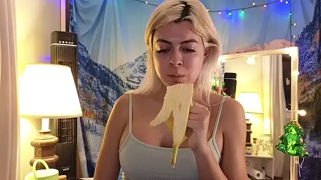 Snapshot of cunty_tranny_lydia chatting on 18, 12, 2024 cunty tranny lydia online show from 18, 12, 2024