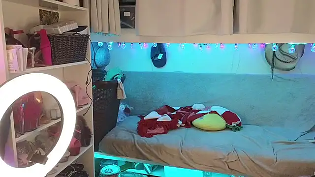 Snapshot of cunty_tranny_lydia chatting on 17, 12, 2025 cunty tranny lydia online show from 17, 12, 2025