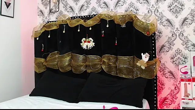 SaaraBrown online show from 4, 1, 2025
