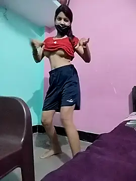 Snapshot of Hotty-Divya chatting on 18, 9, 2025 Hotty-Divya online show from 18, 9, 2025