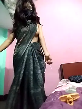 Snapshot of Hotty-Divya chatting on 25, 9, 2025 Hotty-Divya online show from 25, 9, 2025