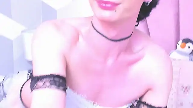 KylieMonnett online show from 9, 5, 2026