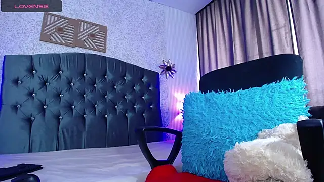 Snapshot of Elii_ross chatting on 21, 12, 2024 Elii ross online show from 21, 12, 2024