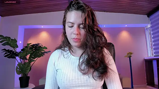 Snapshot of Lyssa_Muller chatting on 19, 2, 2025 Lyssa Muller online show from 19, 2, 2025