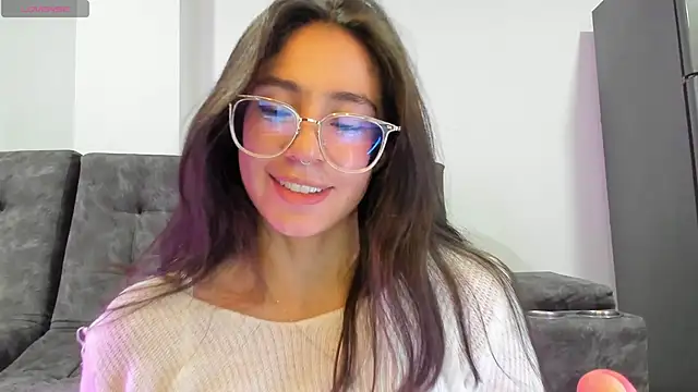 emmadiaz1 online show from 18, 5, 2026