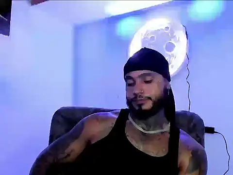 Snapshot of Exotic_tatto27121 chatting on 3, 7, 2026 Exotic tatto27121 online show from 3, 7, 2026