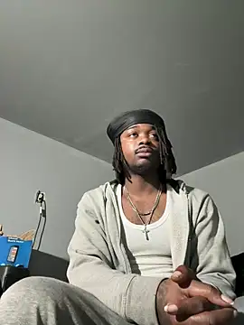 SluttyLyfe4L online show from 9, 3, 2026