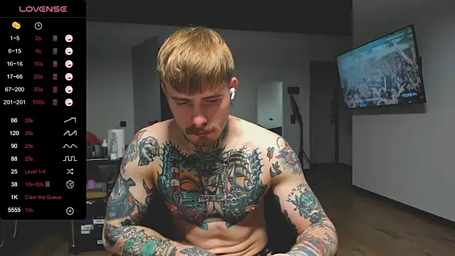 Snapshot of white_King9999 chatting on 6, 12, 2024 white King9999 online show from 6, 12, 2024