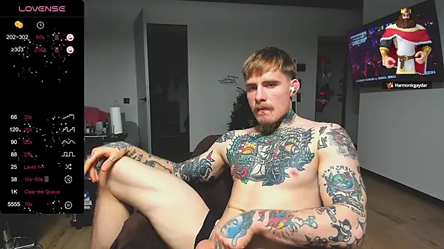 Snapshot of white_King9999 chatting on 22, 12, 2024 white King9999 online show from 22, 12, 2024