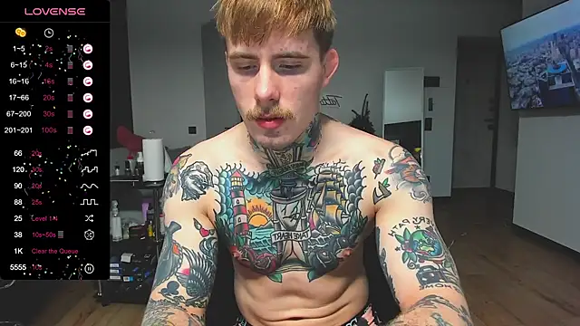 Snapshot of white_King9999 chatting on 8, 1, 2025 white King9999 online show from 8, 1, 2025