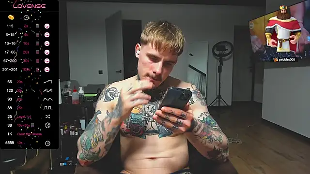 Snapshot of white_King9999 chatting on 26, 1, 2025 white King9999 online show from 26, 1, 2025