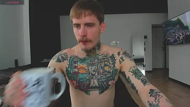 Snapshot of white_King9999 chatting on 4, 3, 2025 white King9999 online show from 4, 3, 2025