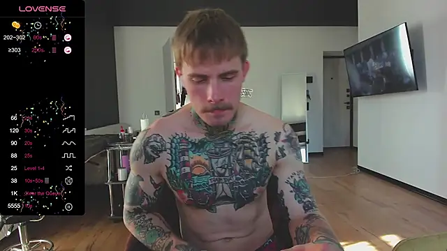 Snapshot of white_King9999 chatting on 8, 3, 2025 white King9999 online show from 8, 3, 2025