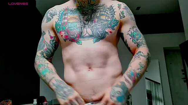 Snapshot of white_King9999 chatting on 2, 10, 2025 white King9999 online show from 2, 10, 2025