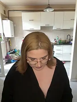 Leya  Droit online show from 12, 3, 2025