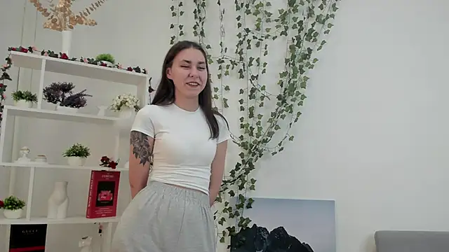 MaidaDwinell online show from 15, 5, 2026
