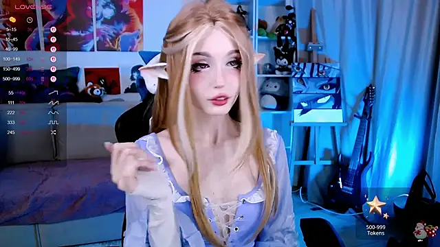 Snapshot of _Sparkland_ chatting on 17, 9, 2025  Sparkland  online show from 17, 9, 2025