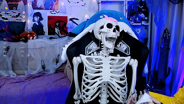 Snapshot of _Sparkland_ chatting on 22, 10, 2025  Sparkland  online show from 22, 10, 2025