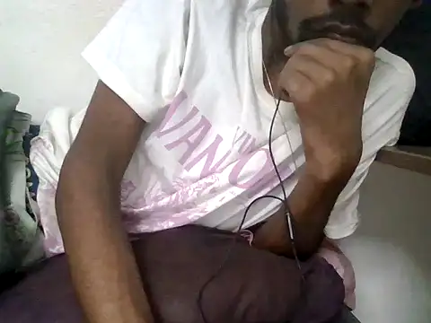 devilsam3327 online show from 2, 11, 2025