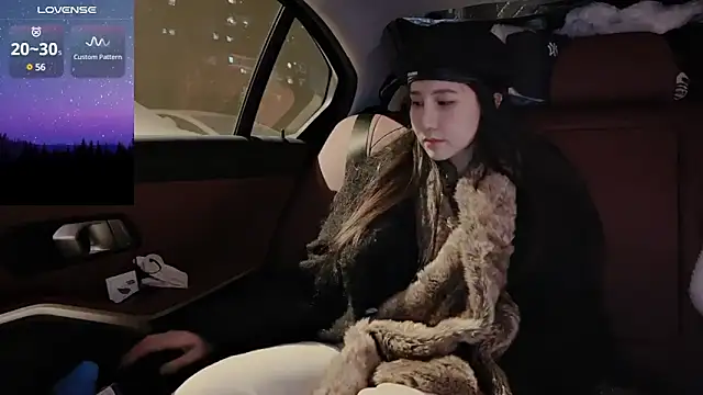 Snapshot of newwell chatting on 11, 1, 2025 newwell online show from 11, 1, 2025