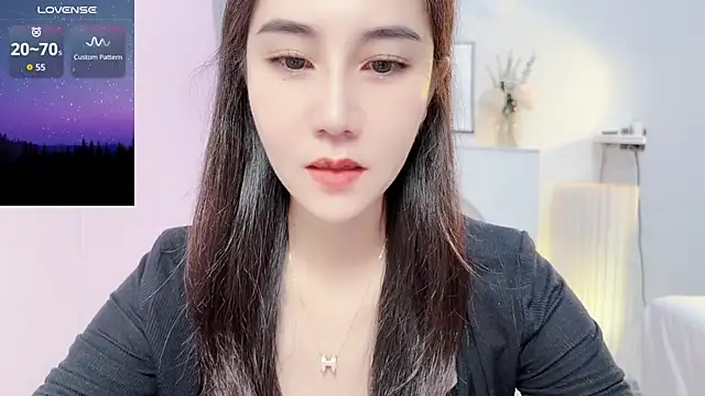 Snapshot of newwell chatting on 20, 10, 2025 newwell online show from 20, 10, 2025