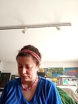 Snapshot of MariaAnaSunshine chatting on 1, 10, 2025 MariaAnaSunshine online show from 1, 10, 2025