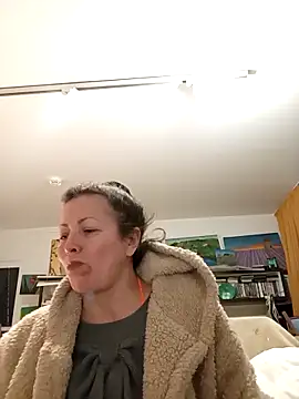 Snapshot of MariaAnaSunshine chatting on 6, 10, 2025 MariaAnaSunshine online show from 6, 10, 2025