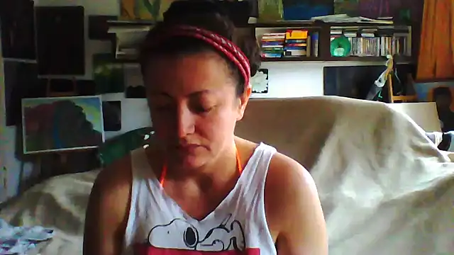 Snapshot of MariaAnaSunshine chatting on 15, 10, 2025 MariaAnaSunshine online show from 15, 10, 2025