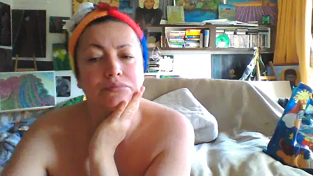 Snapshot of MariaAnaSunshine chatting on 20, 10, 2025 MariaAnaSunshine online show from 20, 10, 2025