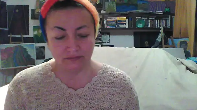 Snapshot of MariaAnaSunshine chatting on 23, 10, 2025 MariaAnaSunshine online show from 23, 10, 2025