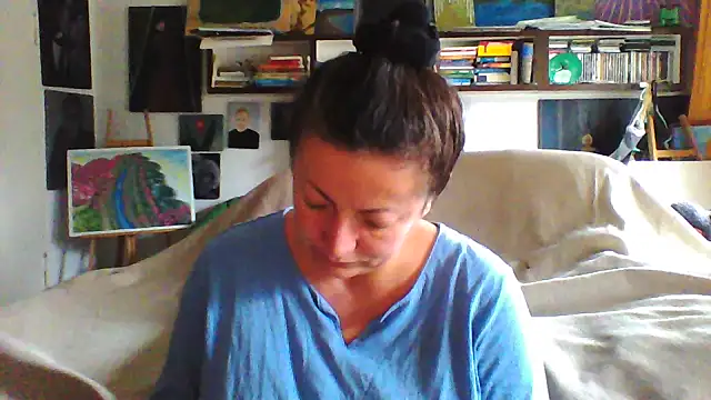 Snapshot of MariaAnaSunshine chatting on 24, 10, 2025 MariaAnaSunshine online show from 24, 10, 2025