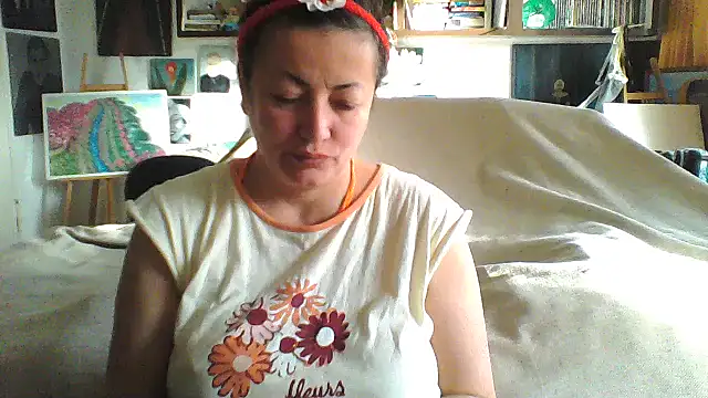 Snapshot of MariaAnaSunshine chatting on 28, 10, 2025 MariaAnaSunshine online show from 28, 10, 2025