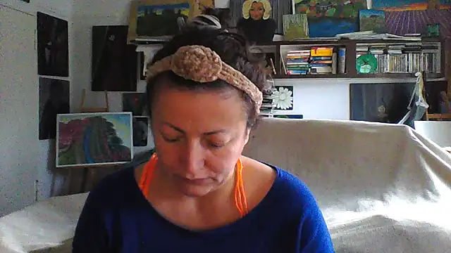 Snapshot of MariaAnaSunshine chatting on 30, 10, 2025 MariaAnaSunshine online show from 30, 10, 2025