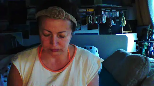 Snapshot of MariaAnaSunshine chatting on 10, 11, 2025 MariaAnaSunshine online show from 10, 11, 2025