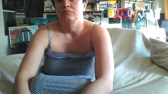 Snapshot of MariaAnaSunshine chatting on 13, 11, 2025 MariaAnaSunshine online show from 13, 11, 2025