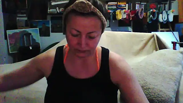 Snapshot of MariaAnaSunshine chatting on 15, 11, 2025 MariaAnaSunshine online show from 15, 11, 2025