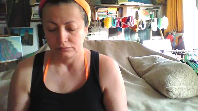 Snapshot of MariaAnaSunshine chatting on 25, 11, 2025 MariaAnaSunshine online show from 25, 11, 2025