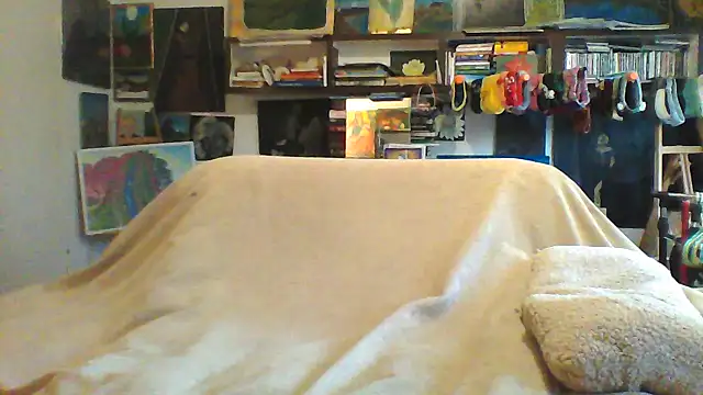 Snapshot of MariaAnaSunshine chatting on 17, 12, 2025 MariaAnaSunshine online show from 17, 12, 2025